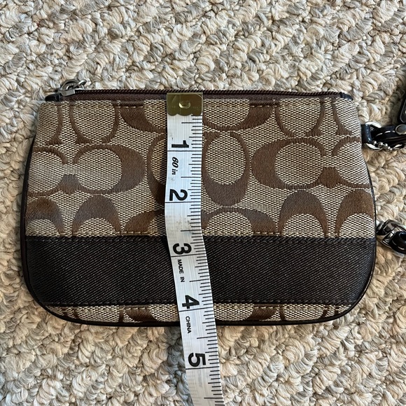COACH wristlet with signature logo. NWOT, never used. - Picture 8 of 8